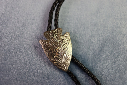 Vintage Decorative Arrow Head Bolo Western Tie