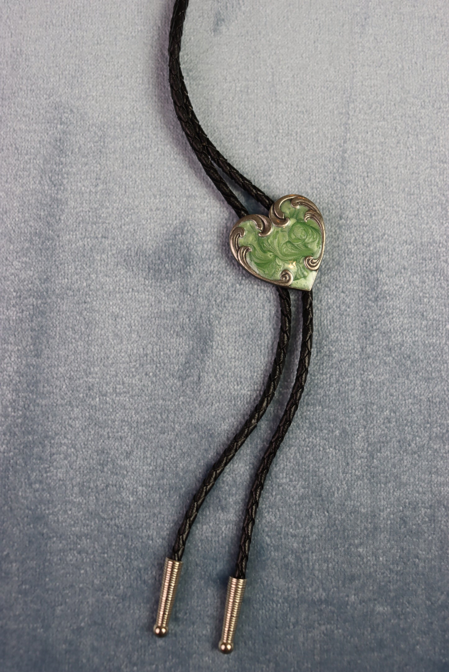 Vintage Enamelled Heart Slide Bolo Western Tie