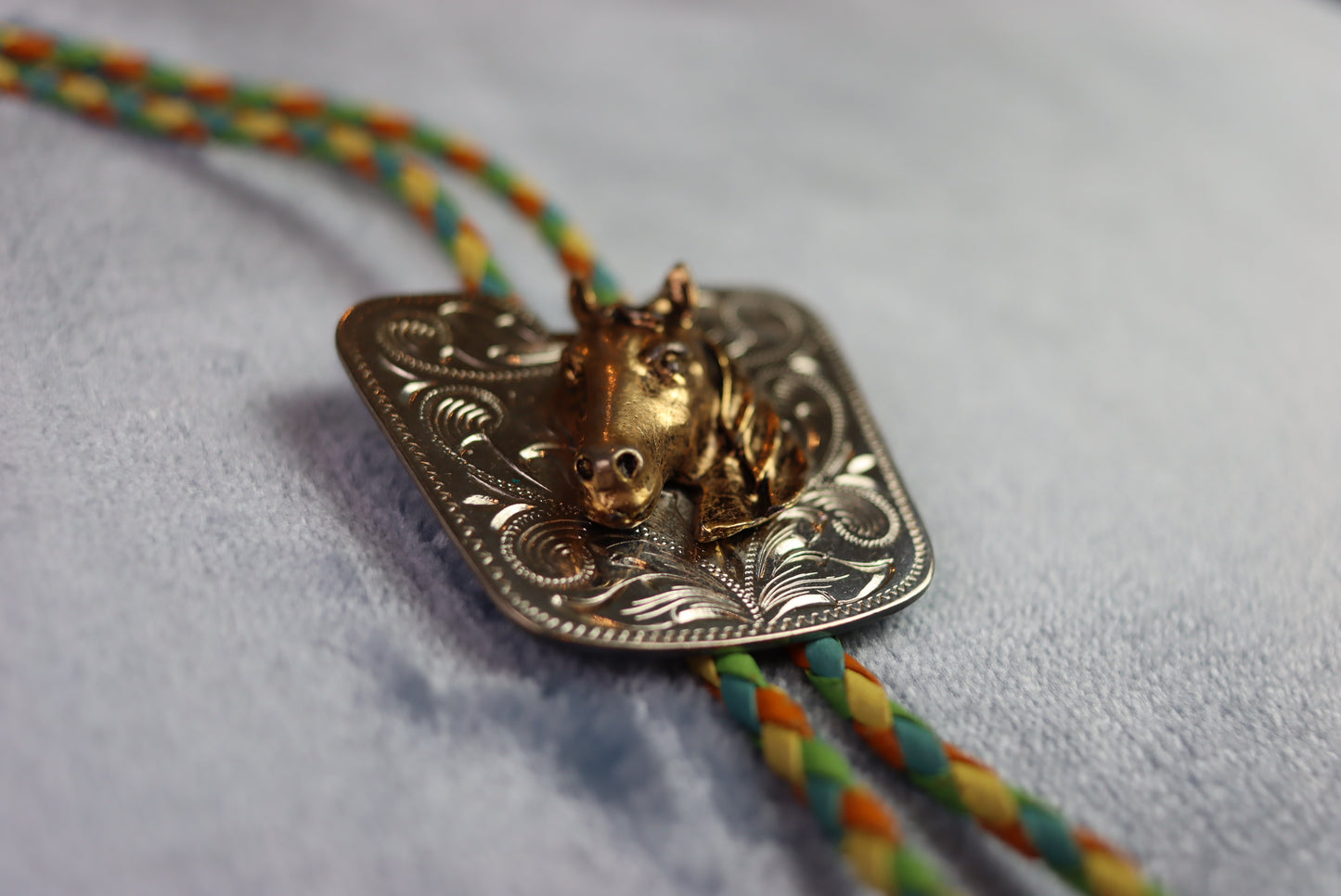 Vintage Silver Metal & Gold Horse Head Bolo Western Tie