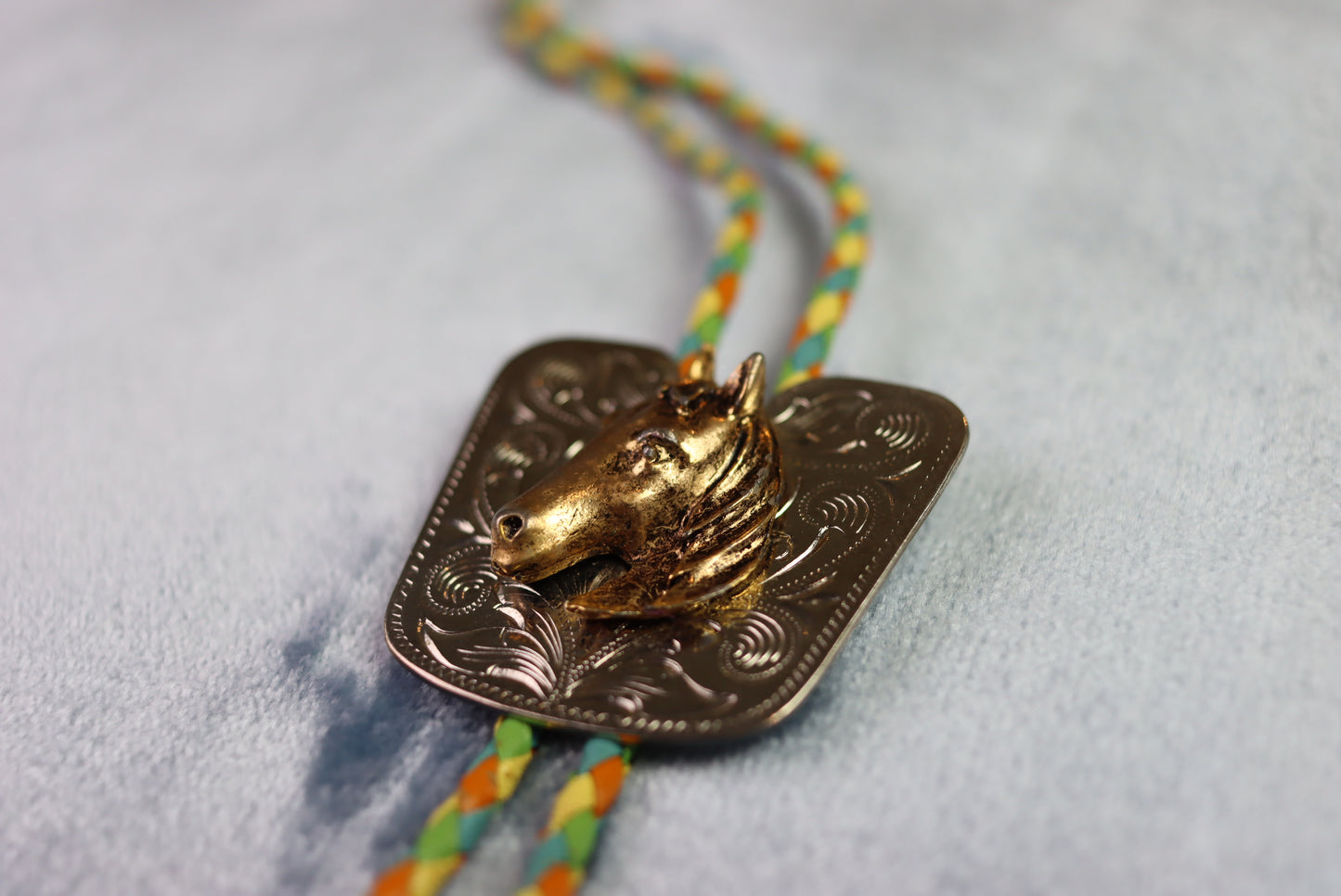 Vintage Silver Metal & Gold Horse Head Bolo Western Tie