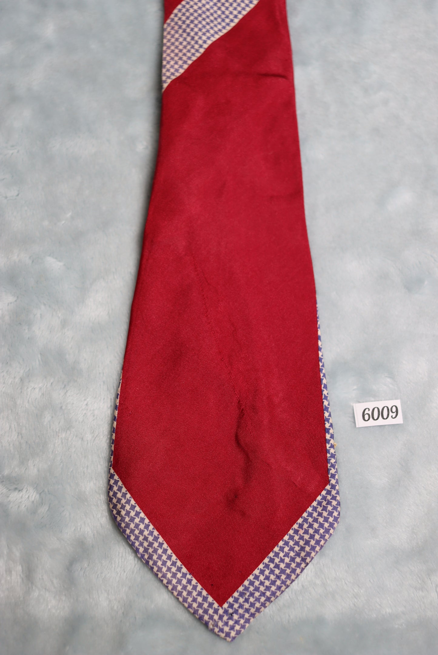 Vintage 1940s/50s Beau Brummell Red with Blue White Check Swing Tie