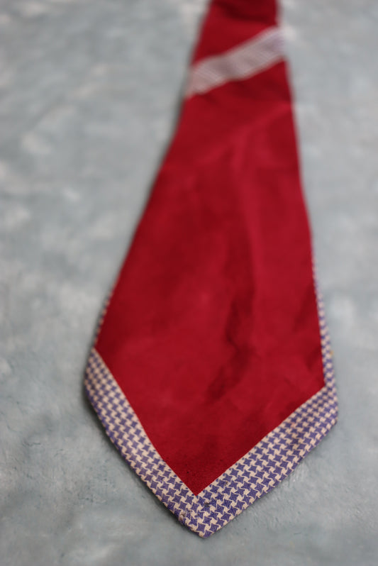 Vintage 1940s/50s Beau Brummell Red with Blue White Check Swing Tie