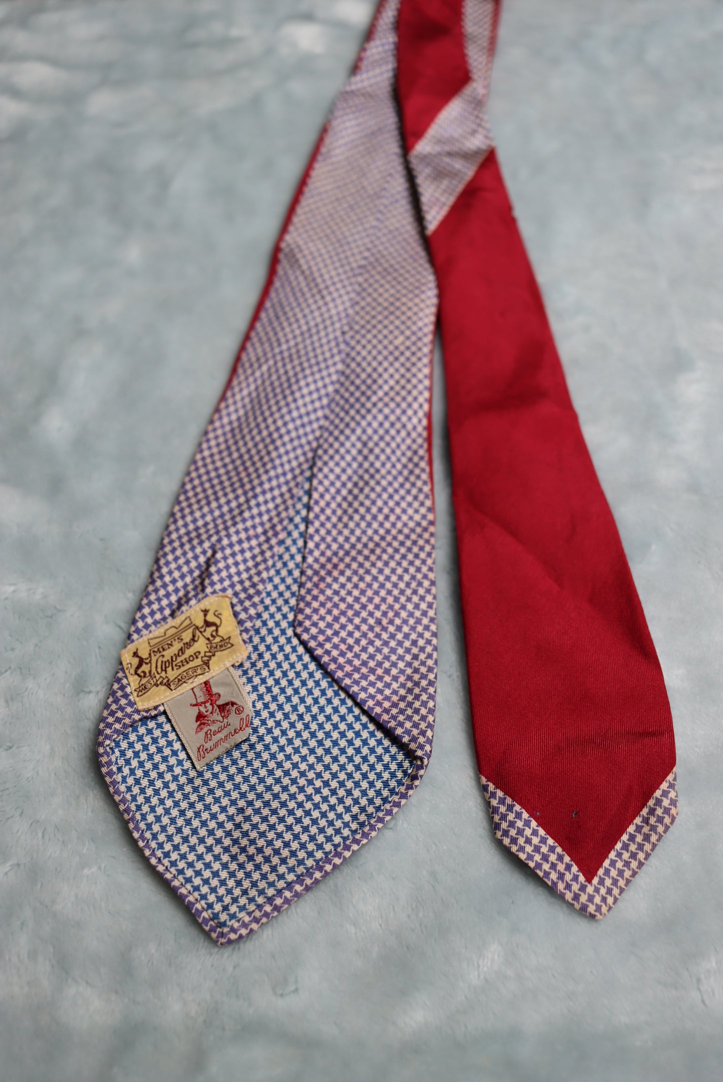 Vintage 1940s/50s Beau Brummell Red with Blue White Check Swing Tie