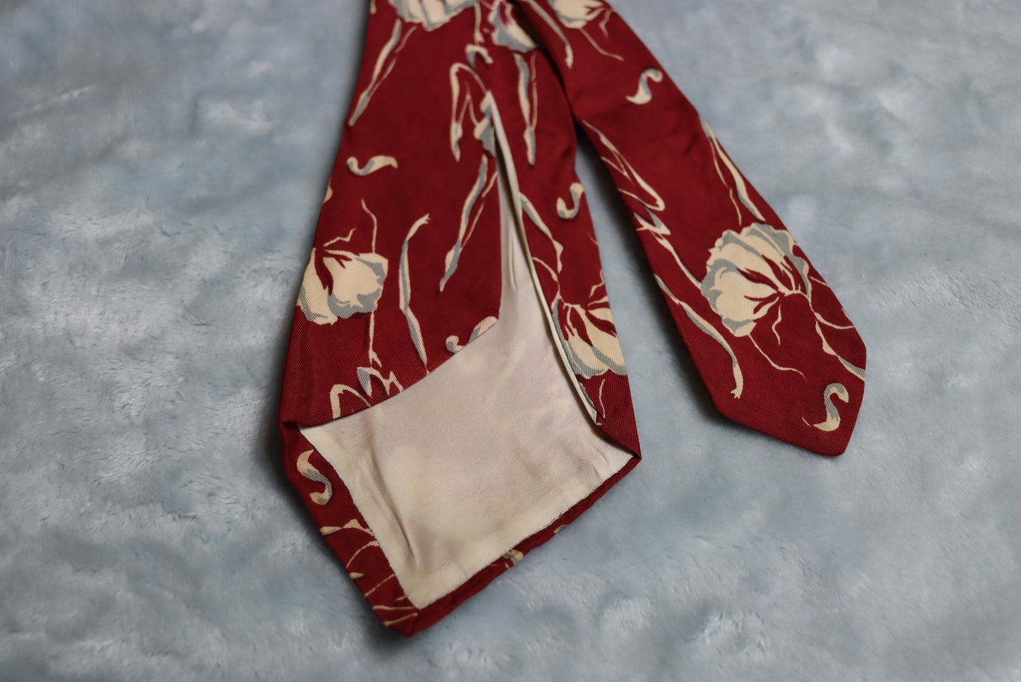 Vintage 1930s/40s brown Floral Design Swing Tie