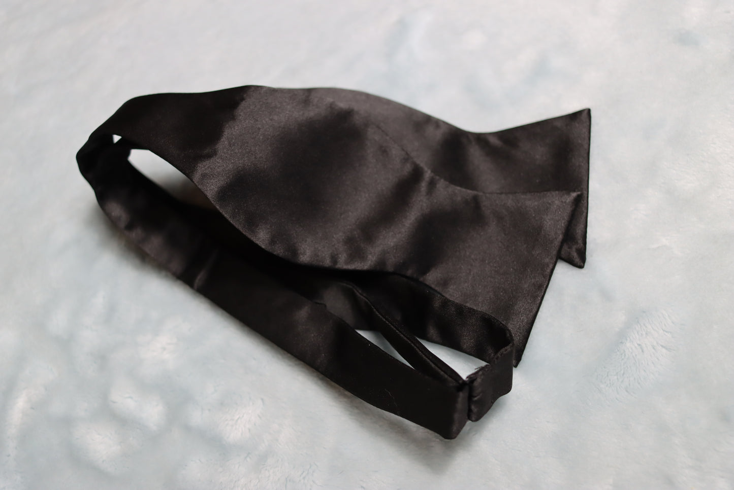 Black Satin Traditional Thistle Bow Tie