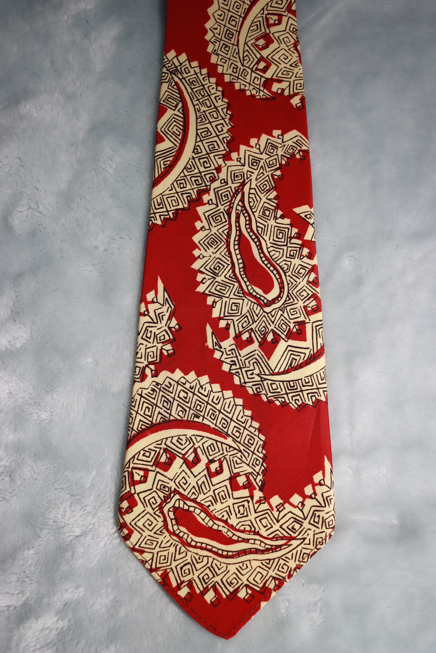 Vintage Regal Large Paisley Red Cream Swing Tie 1940s/50s