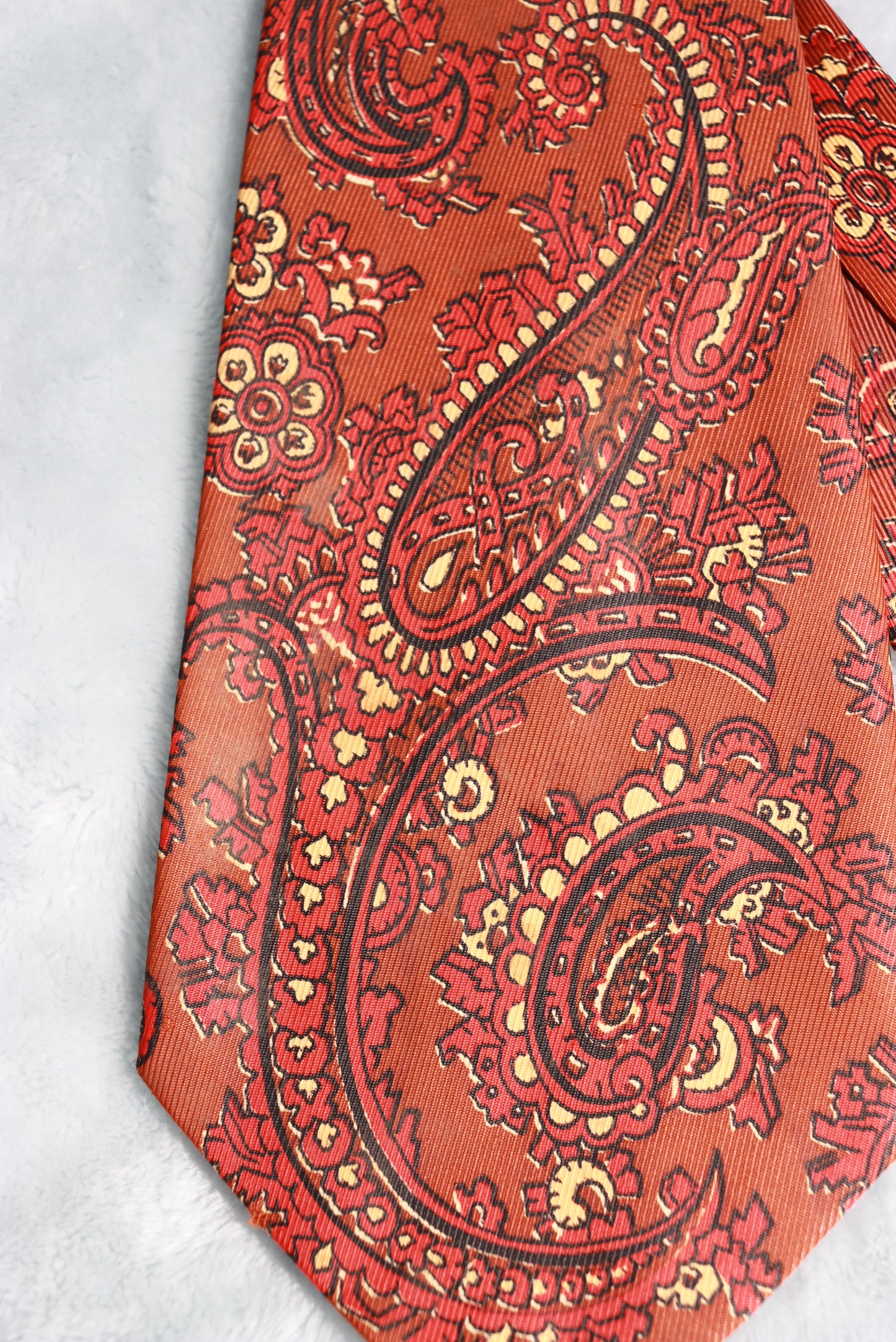 Vintage Superba Cravat The Persian Story Brown Swing Tie 1940s/50s