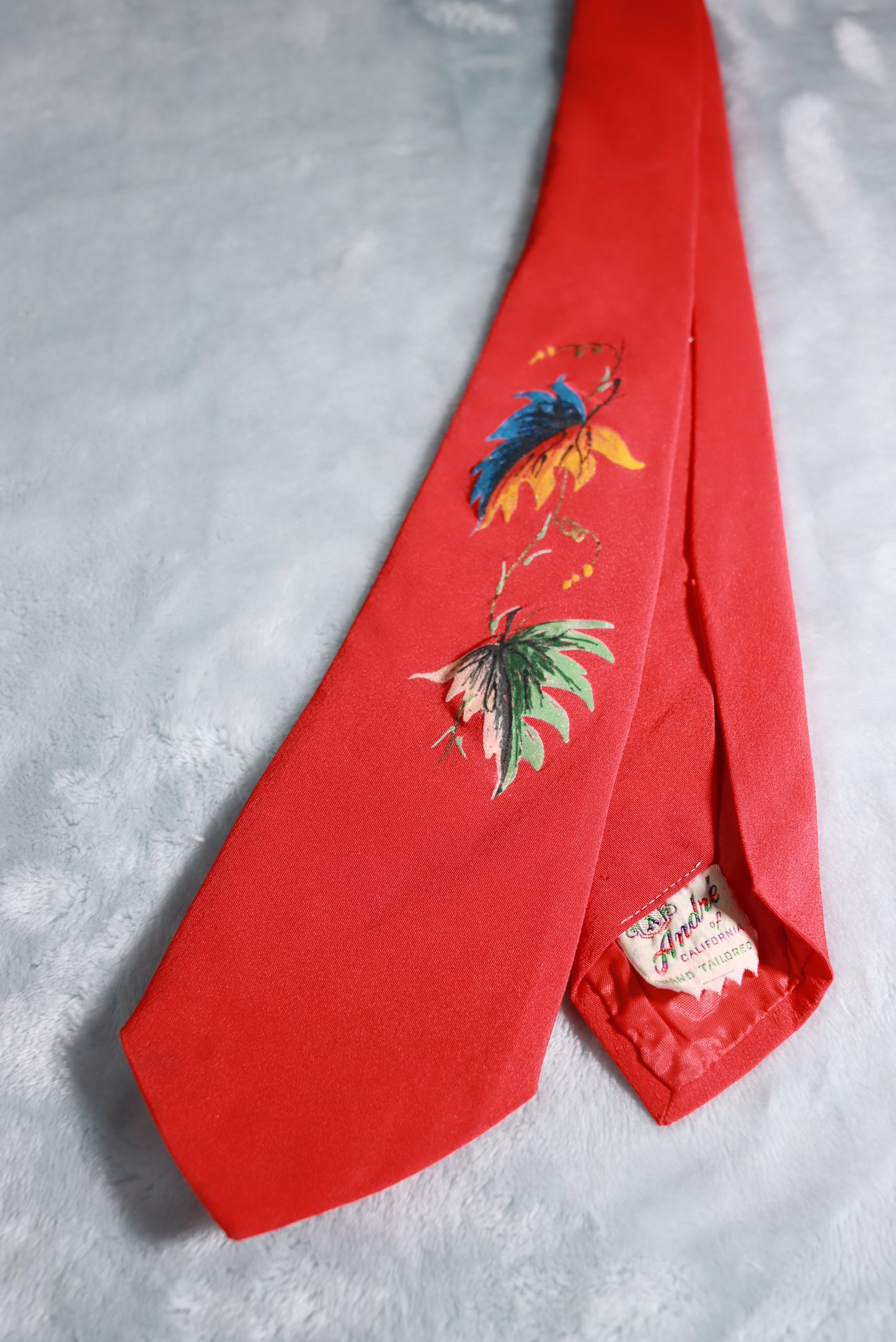 Vintage Andre of California Hand Painted Leaves 1940s/50s tie