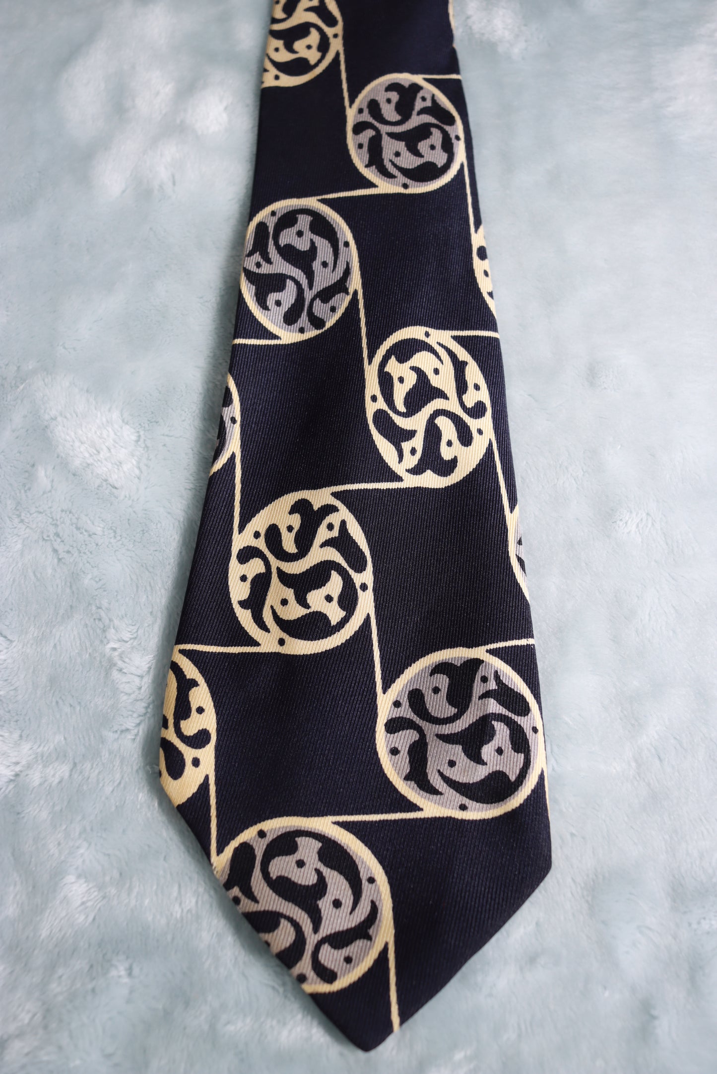 Vintage Ohrbach's Blue Cream Circles Swing Tie 1950s/60s
