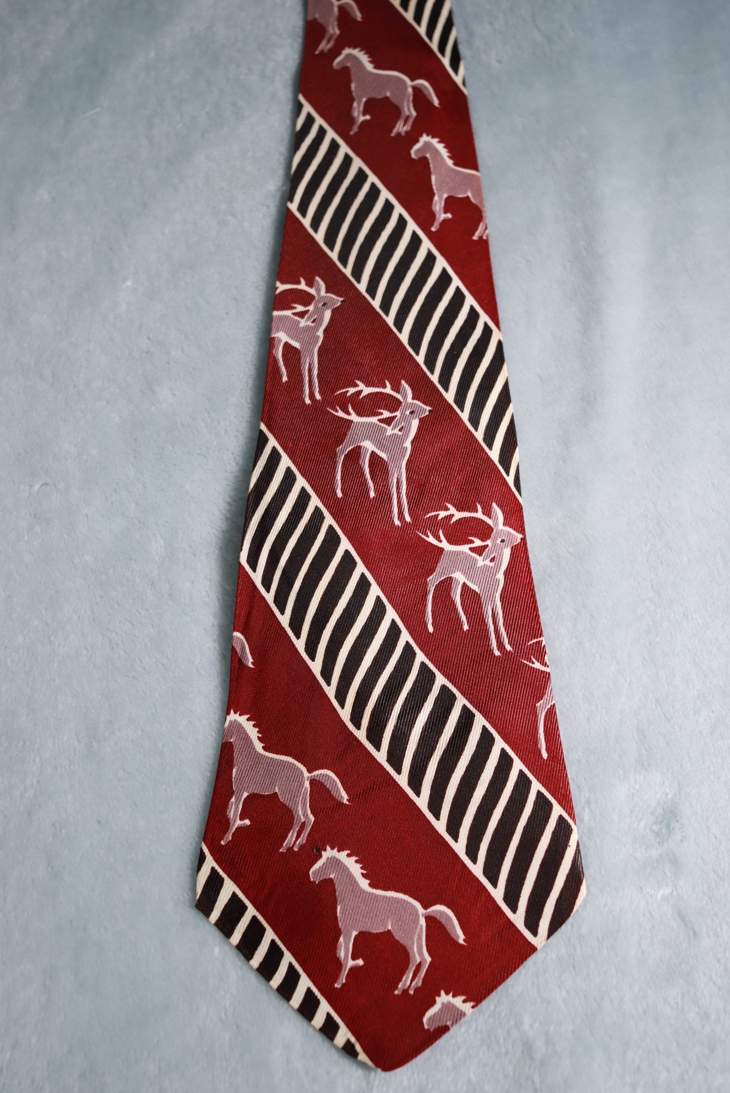 Vintage Cohama California Swagger Horses and Deer Swing Tie 1940s/50s