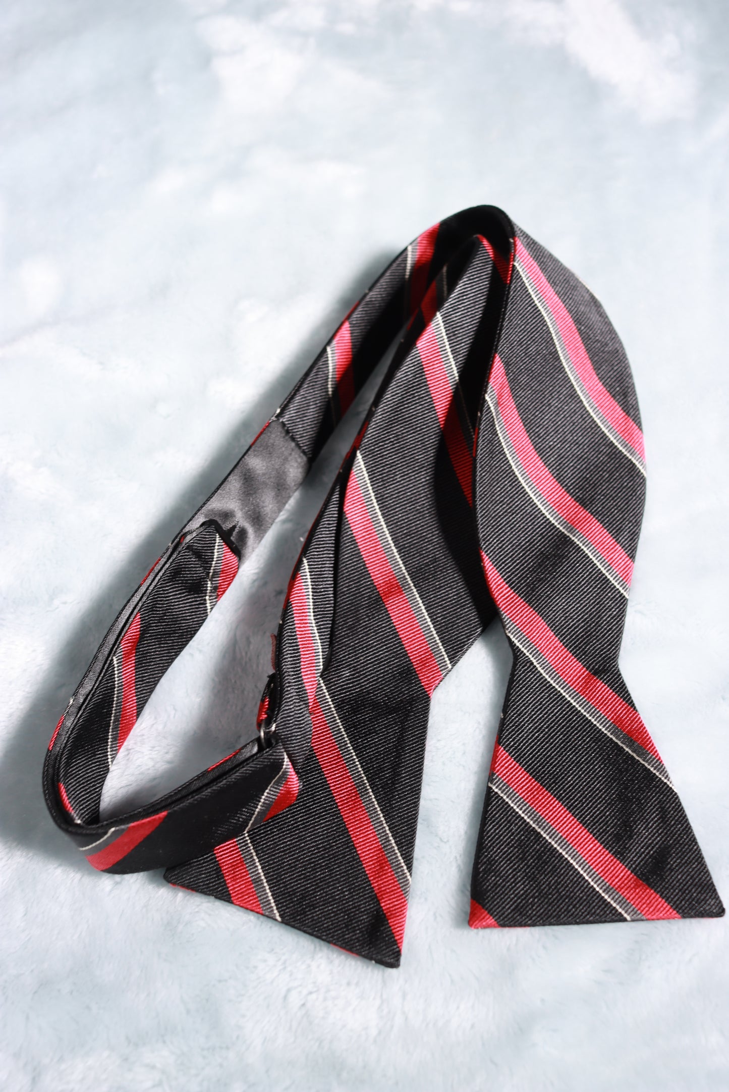 Penguin Black Red Stripes Silk Self Tie Bow Tie New Unworn