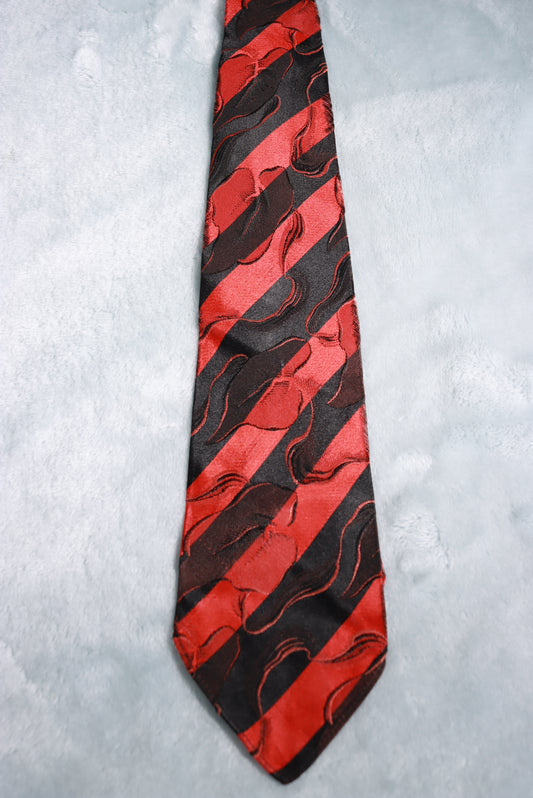 Vintage Red Black Silk Grayco Styled in Hollywood Tie