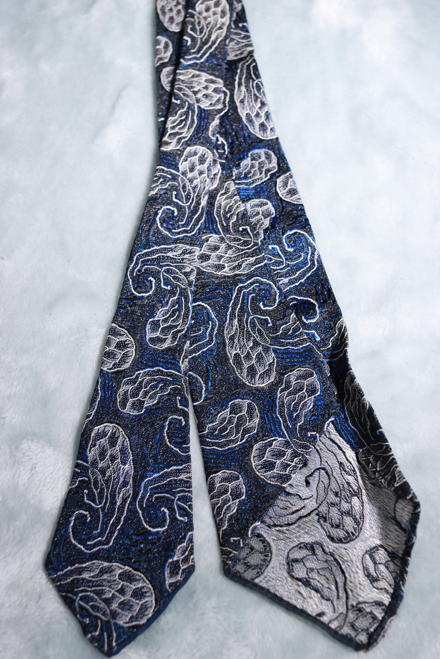 Vintage Resilient Construction Blue Woven Pattern Swing Tie 1940s/50s