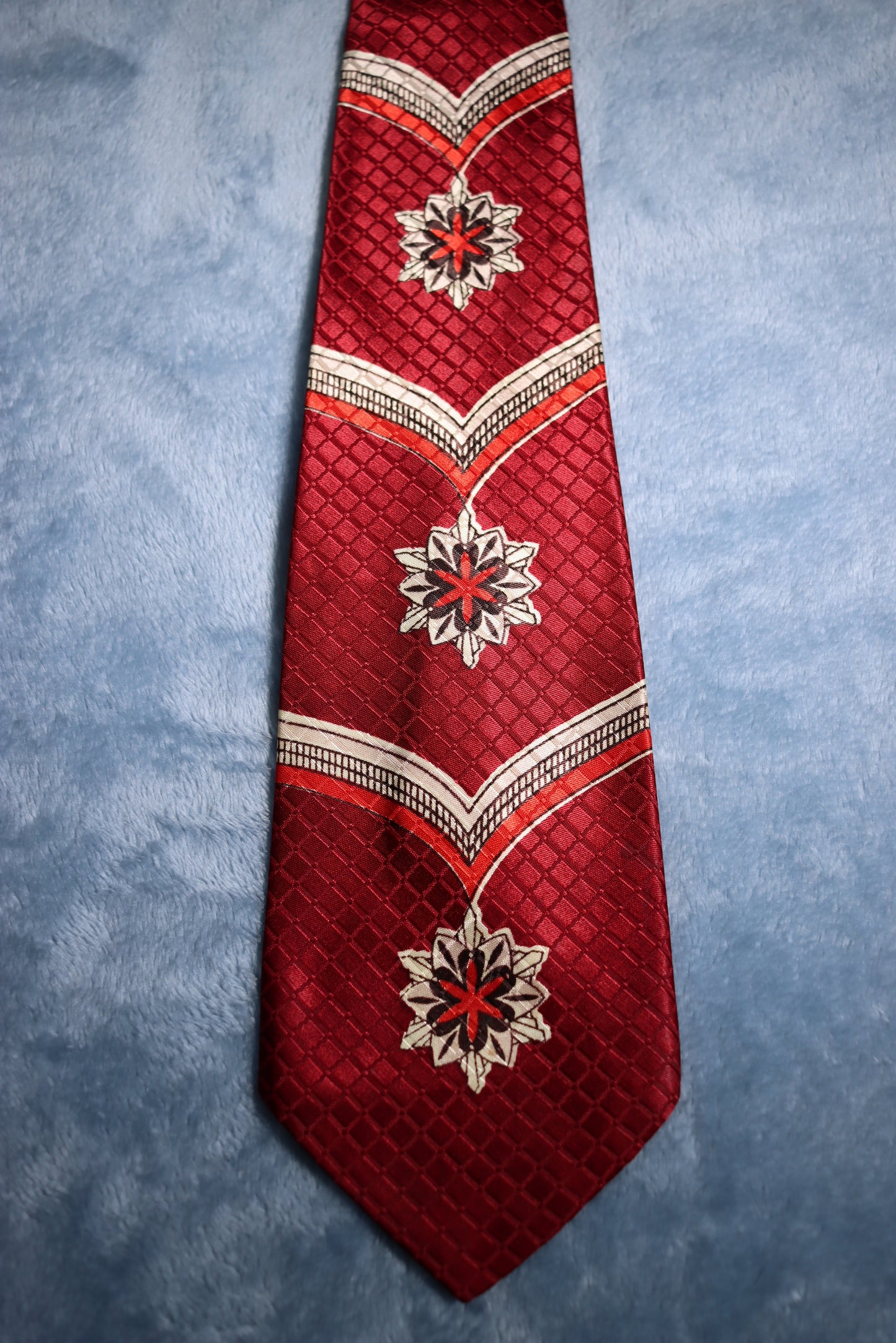 Burgundy Triple Medal Vintage Swing Tie 1940s/50s