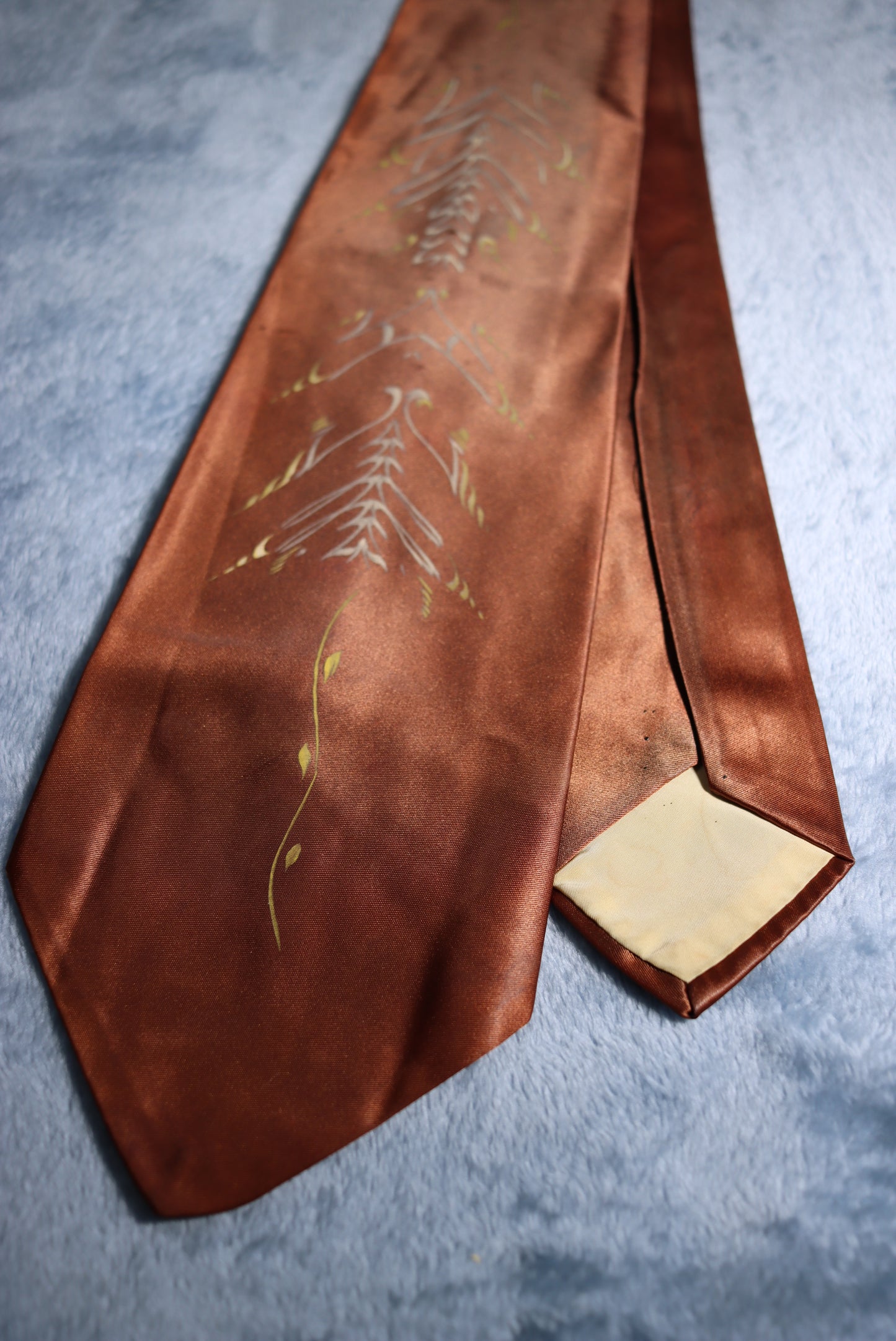 Hand Painted Brown Shiny Vintage Swing Tie 1940s/50s