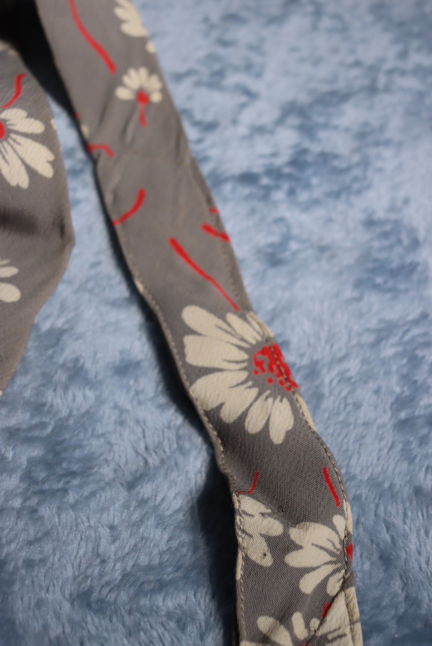 Conan Co Grey Daisy Design Vintage Swing Tie 1940s/50s