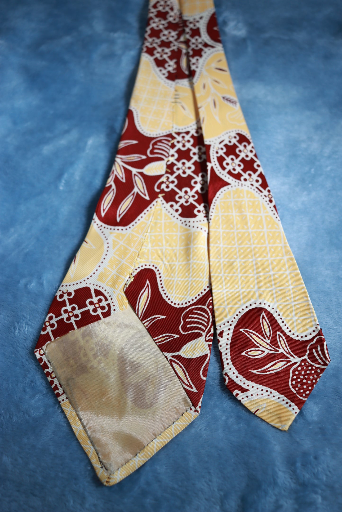 Vintage Croydon Cravat Burgundy and Custard Swing Tie 1940s/50s