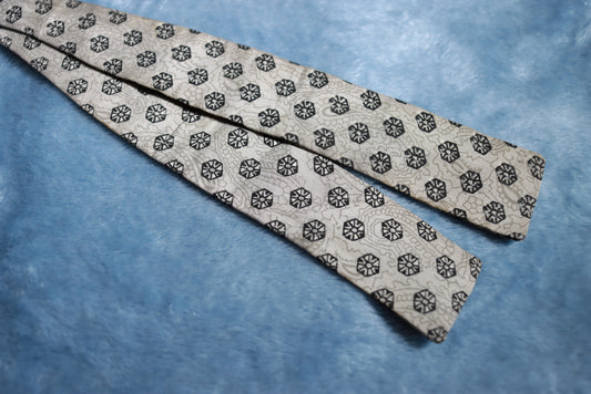 Vintage Silver Narrow Straight All Silk Bow Tie