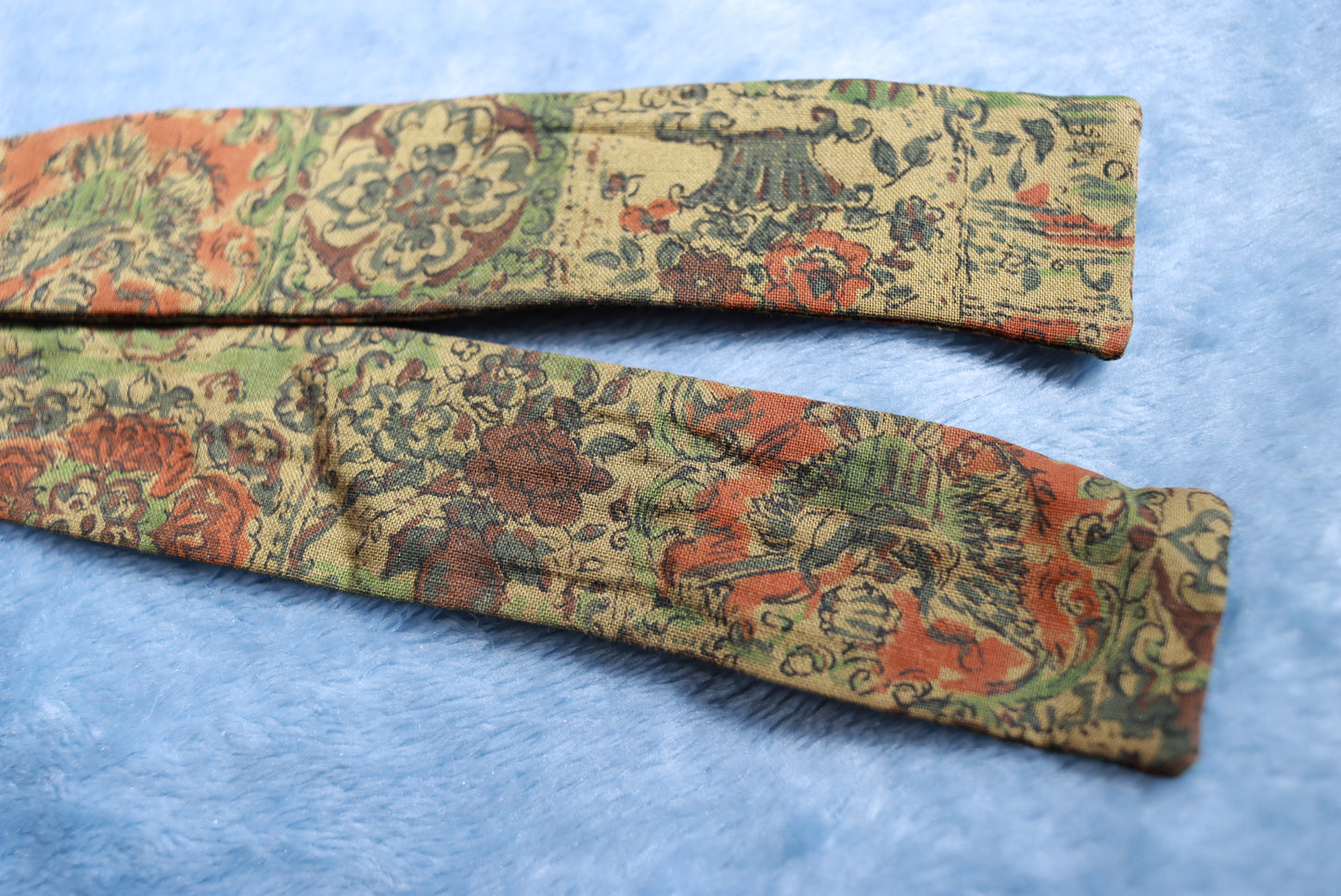 Vintage Cotton Ernst Subdued Pattern Paddle Bow Tie