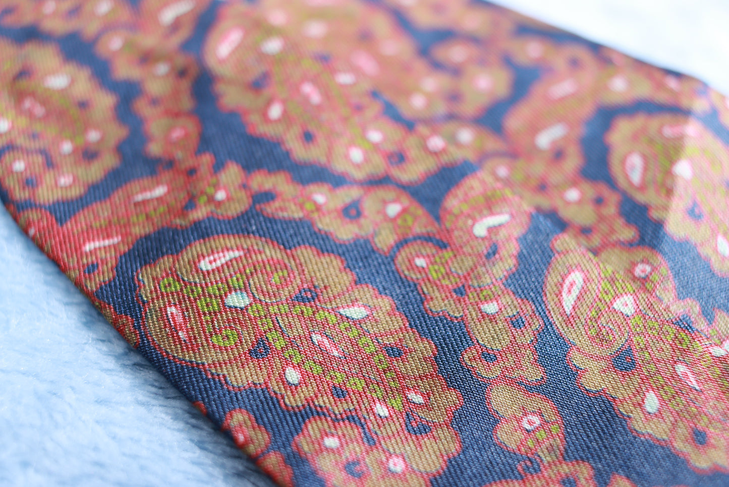 Vintage Unworn WIth Tags All Silk Harrods Dark Pattern Paddle Bow Tie