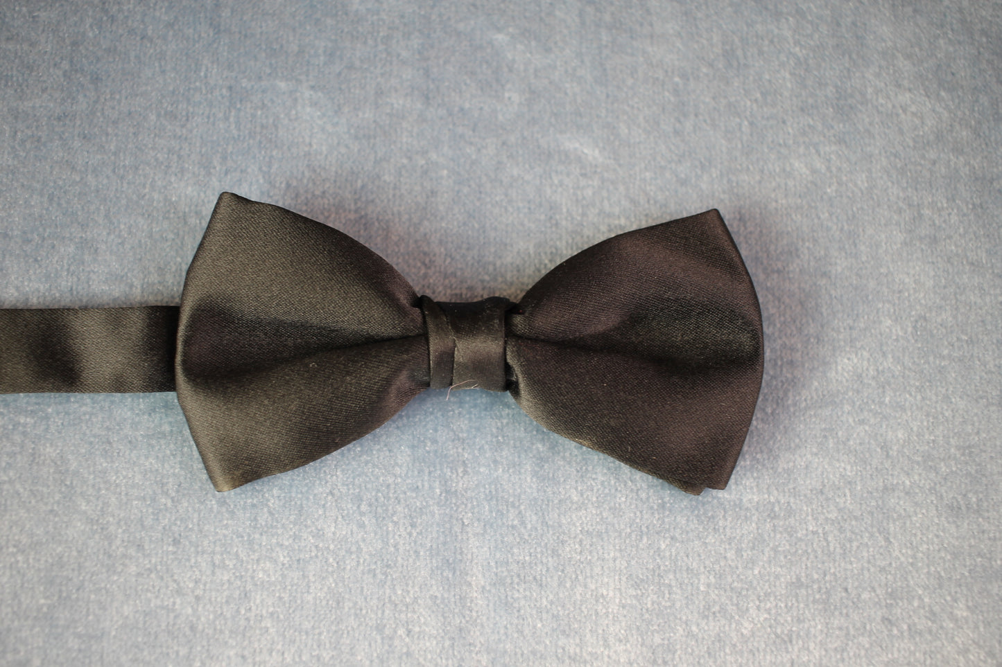 Vintage pre-tied black classic bow tie one size