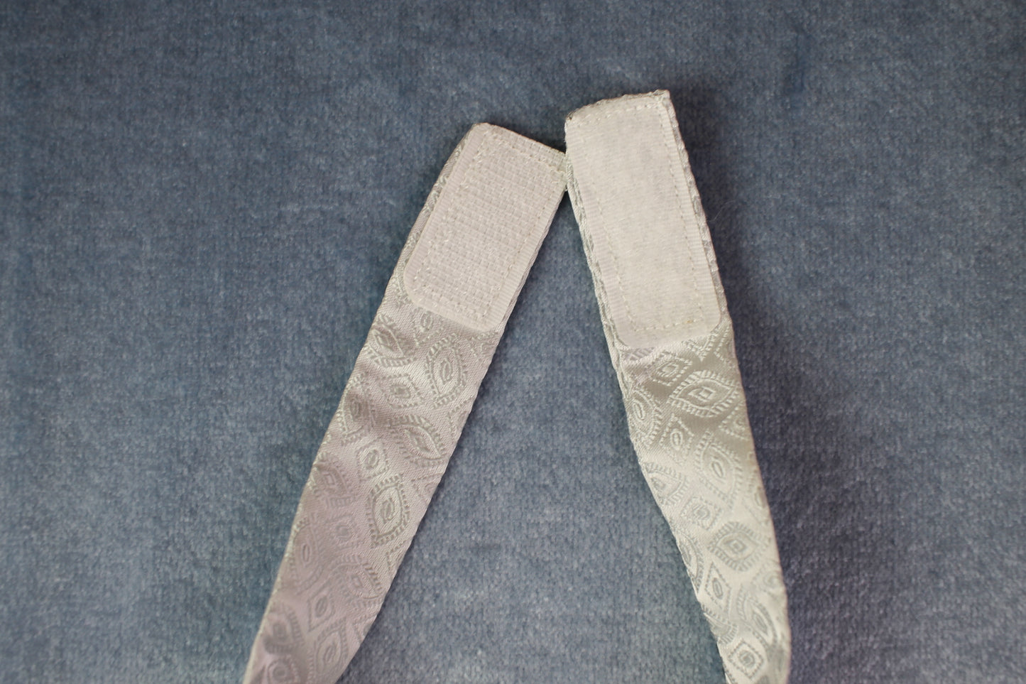 Vintage pre-tied silver grey leaf pattern childs wedding cravat