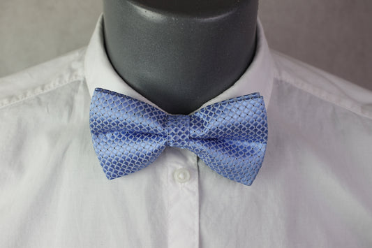 Vintage pre-tied light blue diamond pattern bow tie adjustable