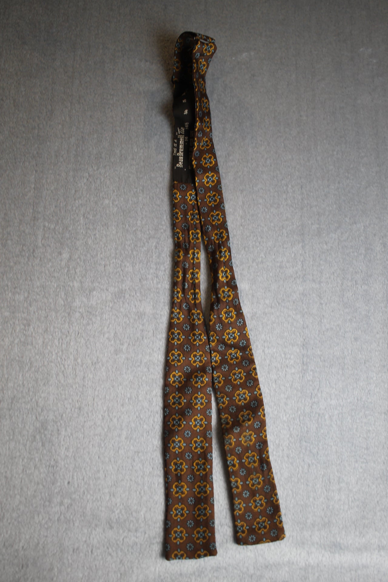 Vintage Beau Brummell self tie square end silk bow tie