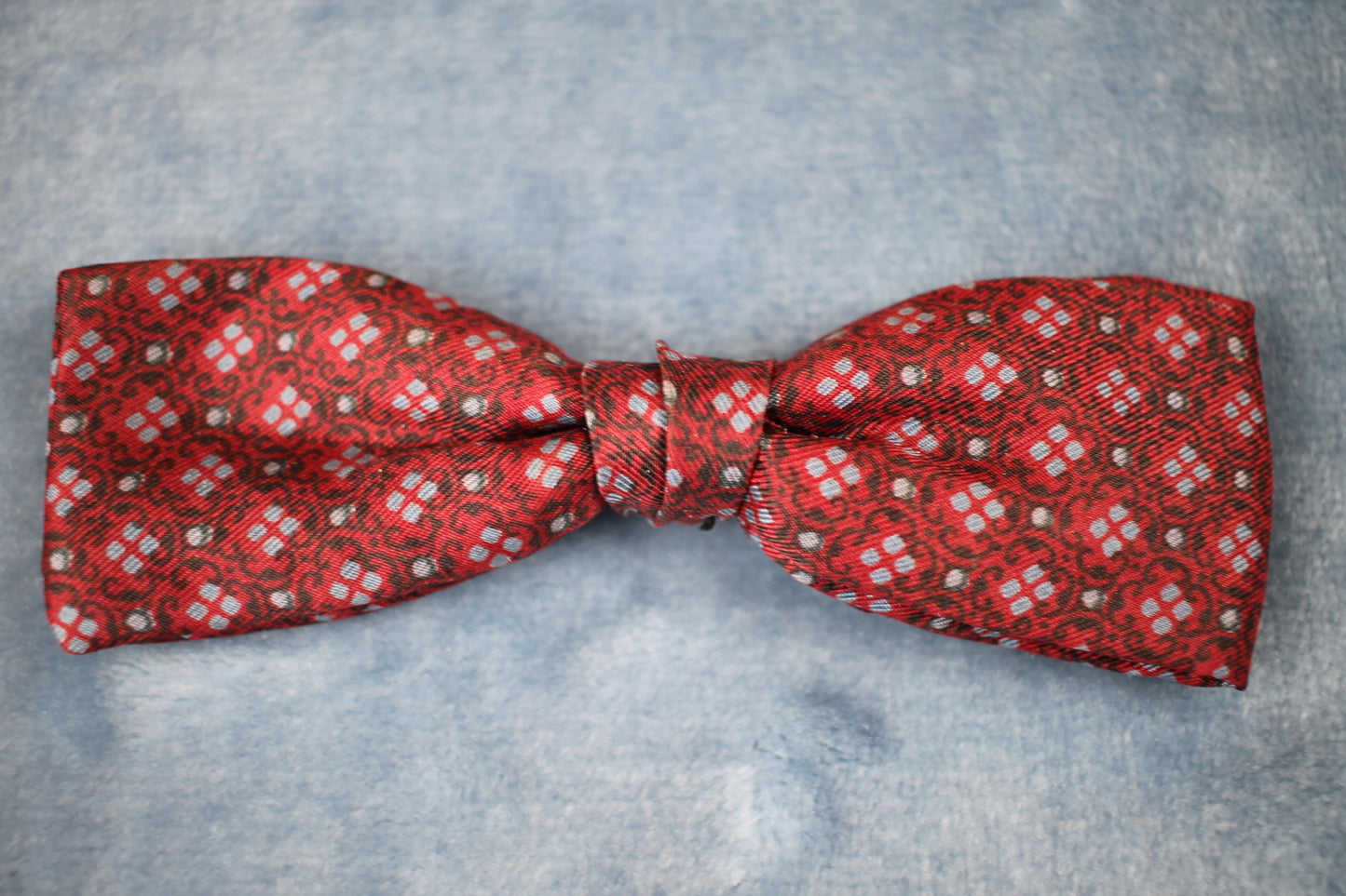 Vintage pre-tied clip on cream burgundy white square pattern bow tie