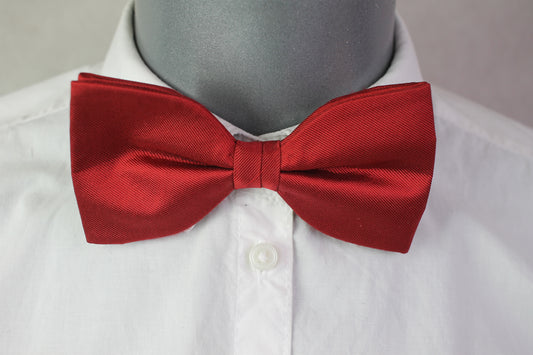 Vintage Tie Rack pre-tied classic red bow tie adjustable