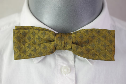 Vintage pre-tied clip on 2 tone brown pattern bow tie