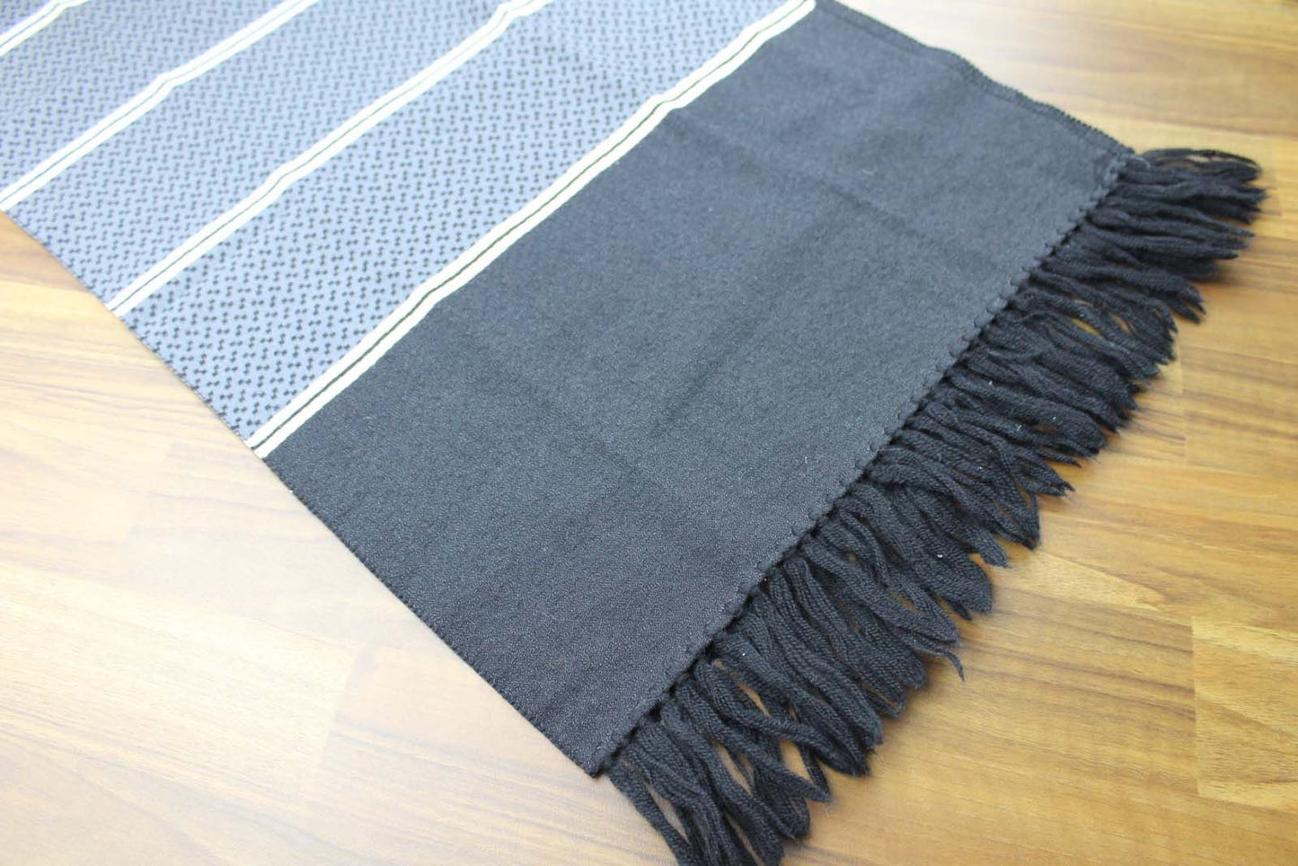 Vintage Mens Unusual Grey Black Cream Fringed Scarf Retro Mod