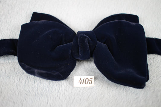 Vintage pre-tied classic dark blue velvet bow tie adjustable
