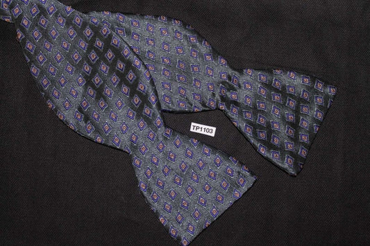 Vintage self tie thistle end 100% silk grey blue diamond pattern bow tie