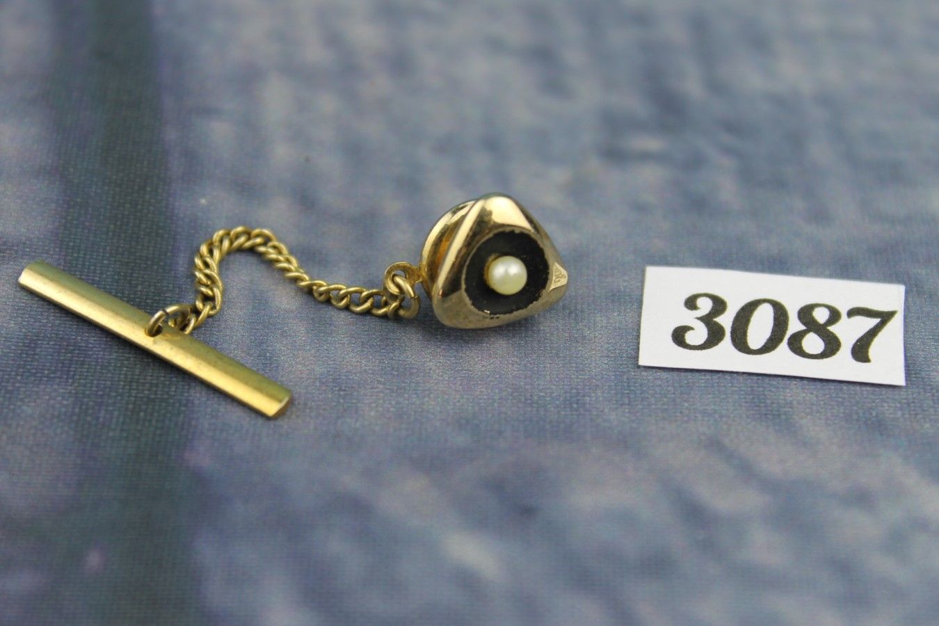 Vintage Gold Metal With Black Faux Pearl Triangle Shape Tie Pin