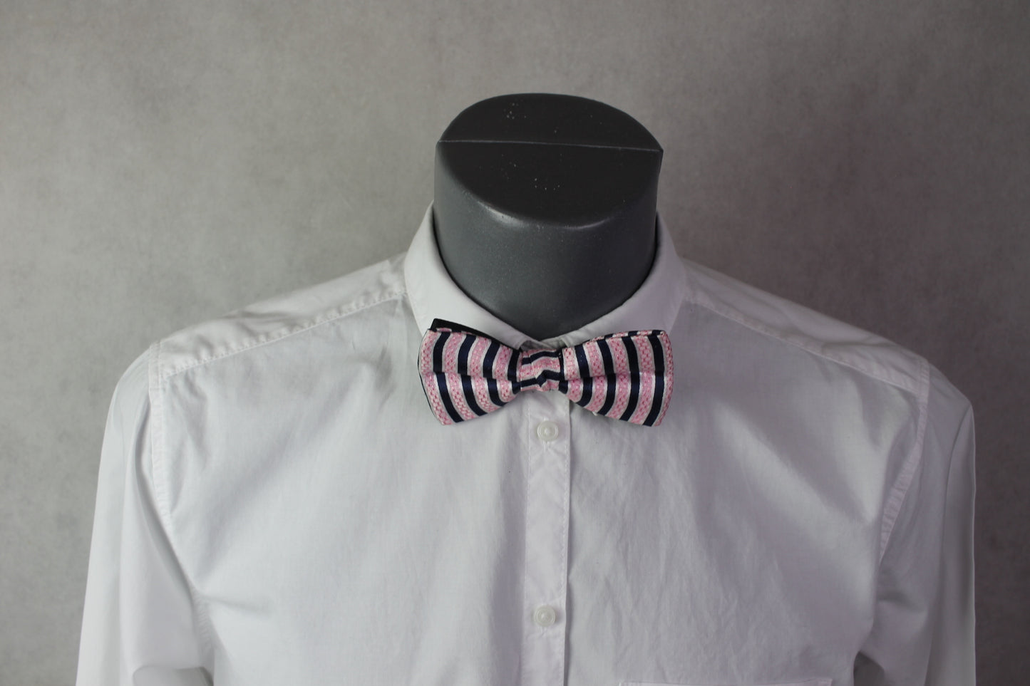 Vintage pre-tied pink black striped pattern bow tie adjustable