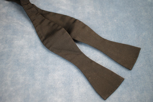 Vintage self tie thistle end black bow tie adjustable