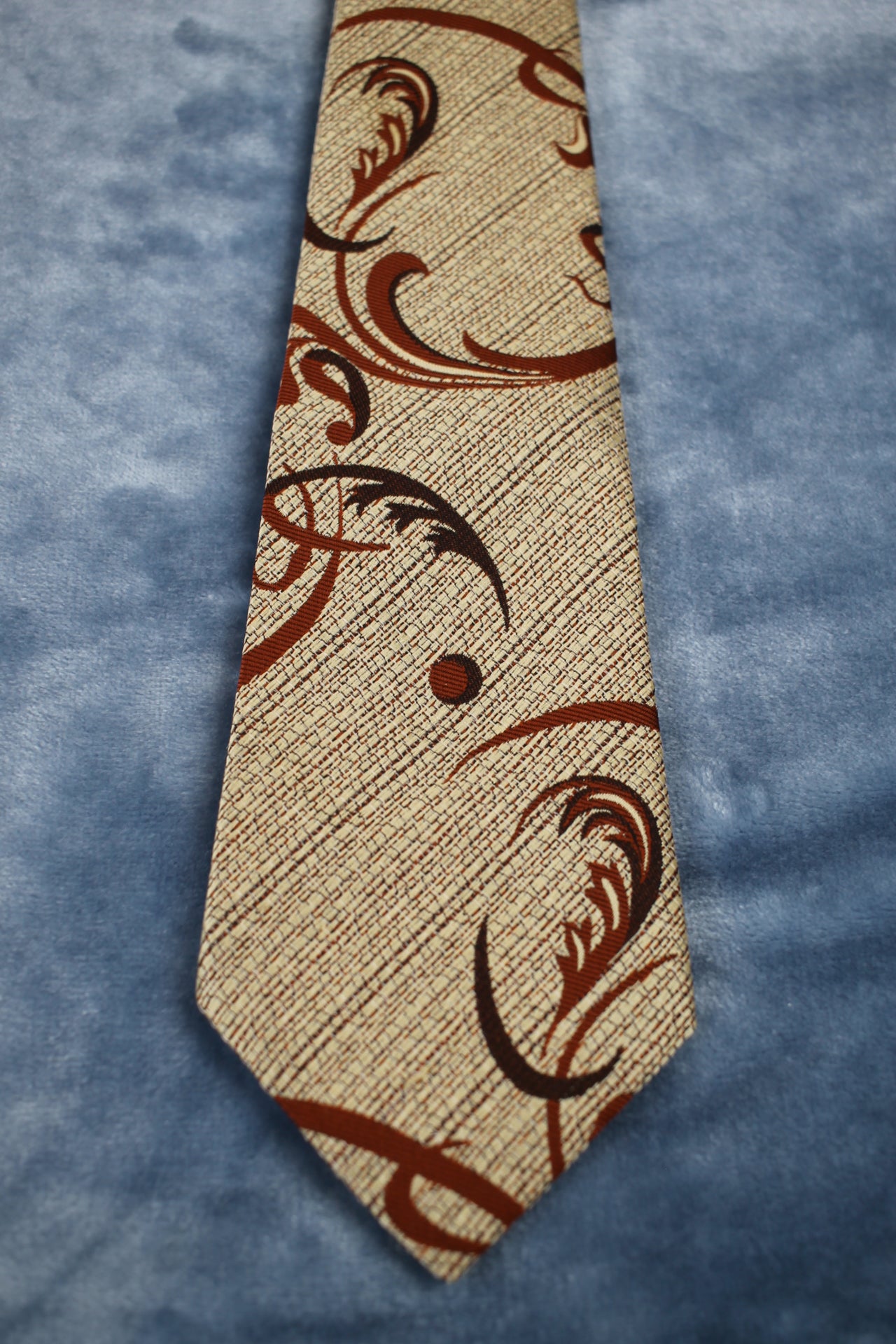 Vintage Tootal 1960s brown bronze beige pattern kipper tie