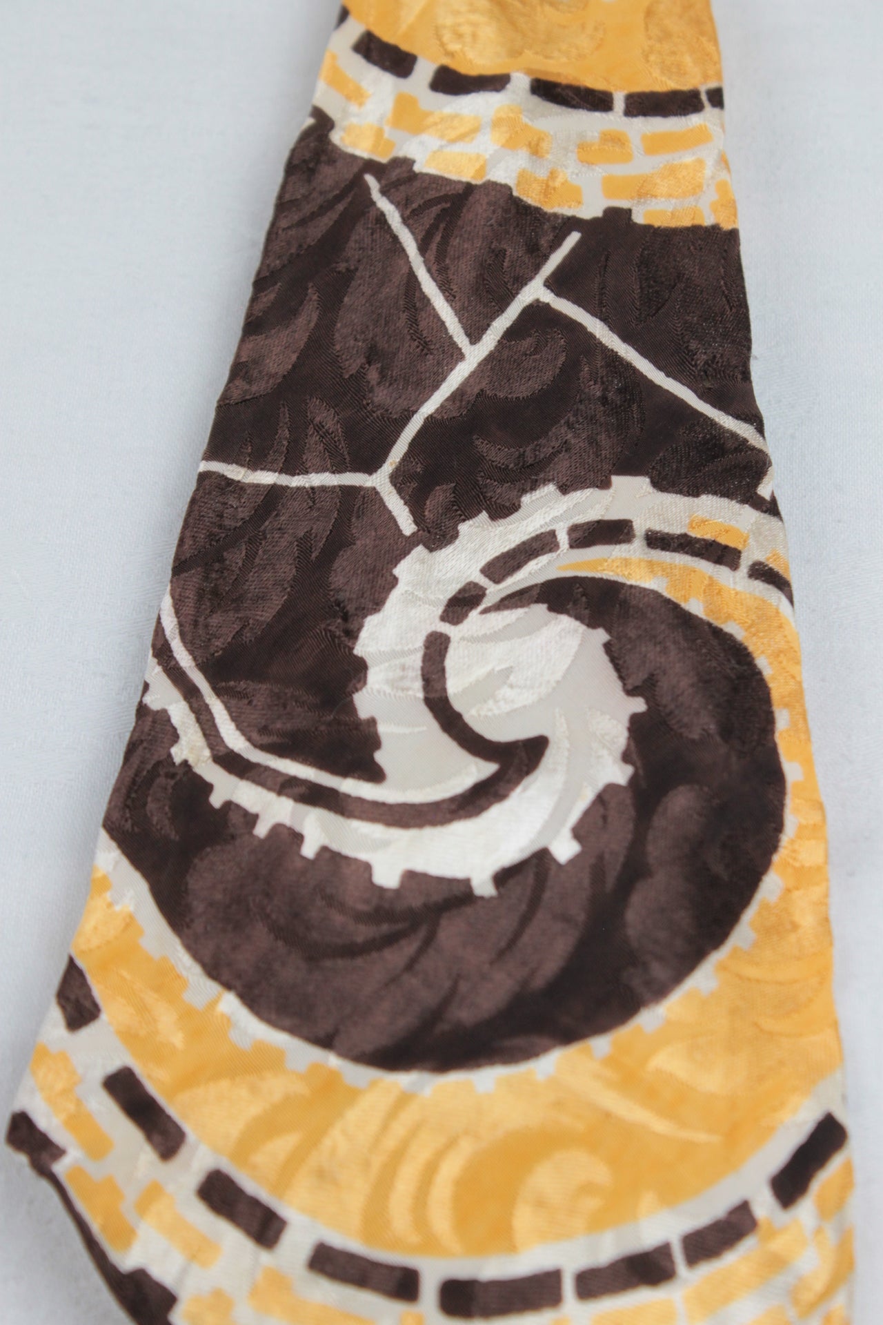 Vintage Wilcrest Wilson Brothers Chocolate Brown Gold Silver Pattern Swing Tie 1940s/50s