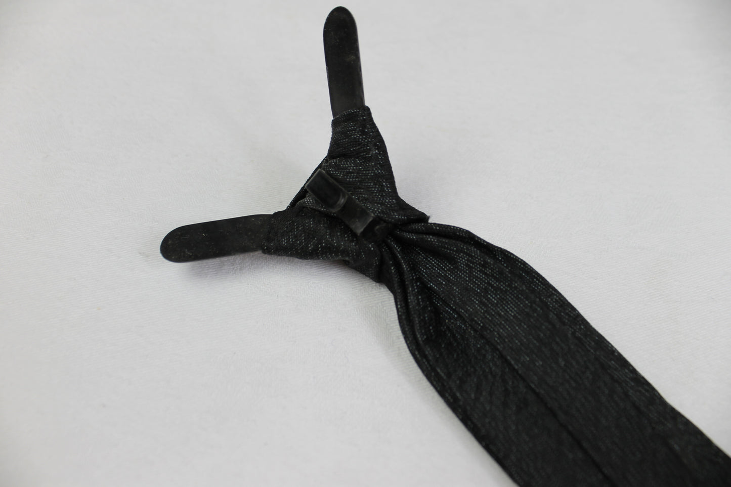 Vintage Black Grey Sharkskin Clip On Skinny Tie