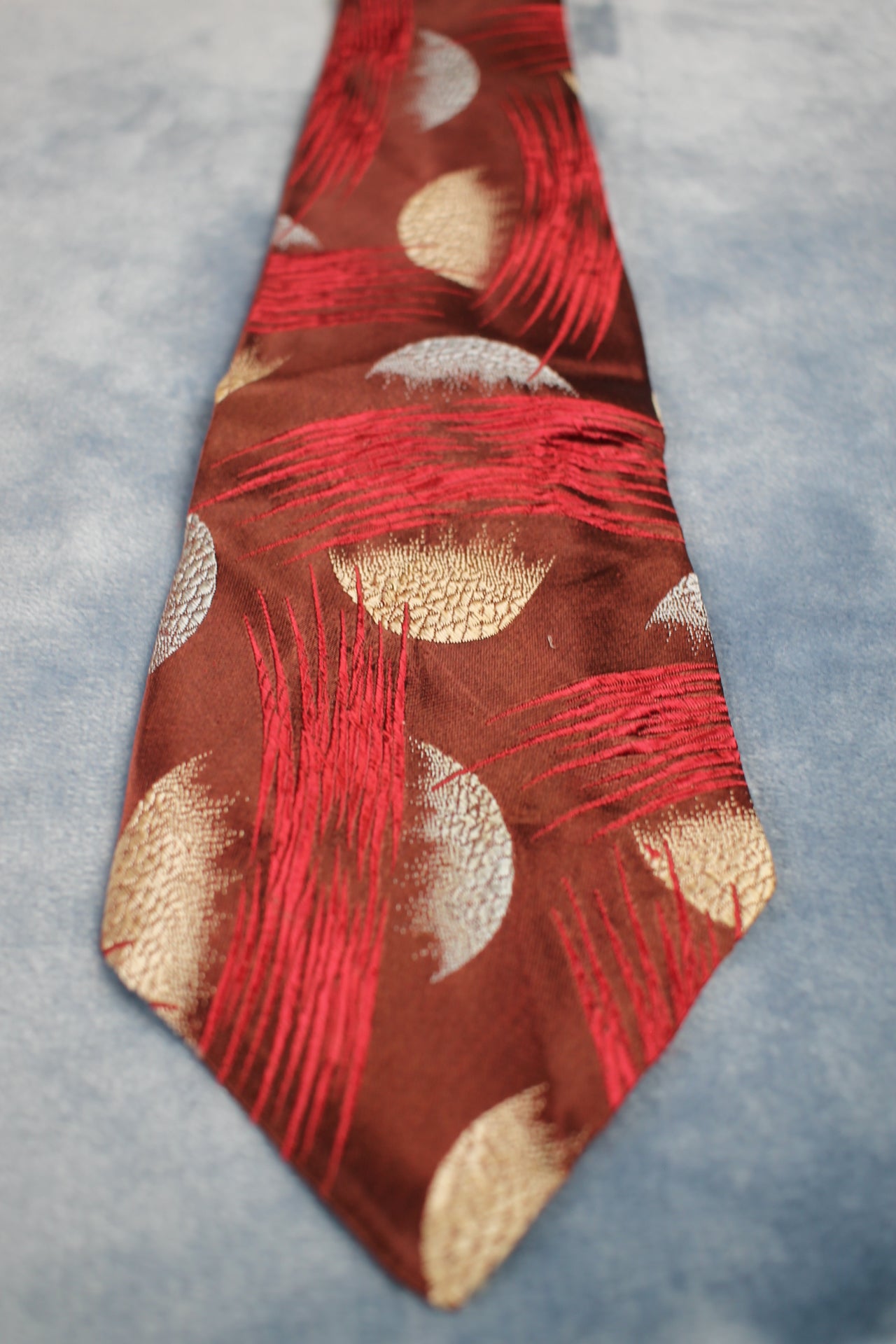 Vintage Stetson 1940s/50s red brown silver pattern swing tie