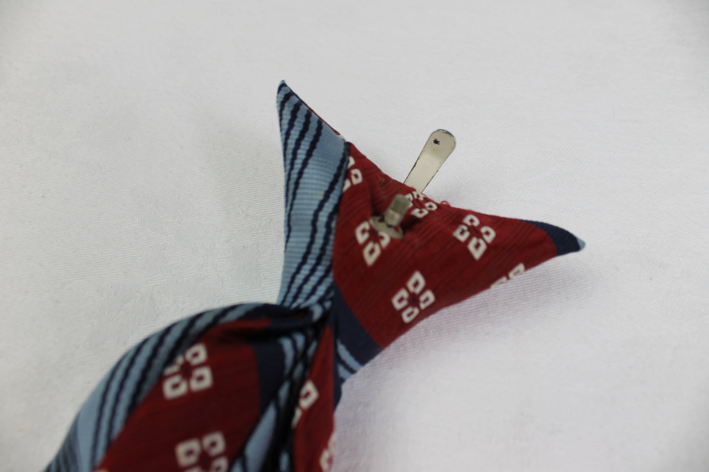 Vintage Towncraft Burgundy Blue stripes Snapper Clip On Tie 1970s