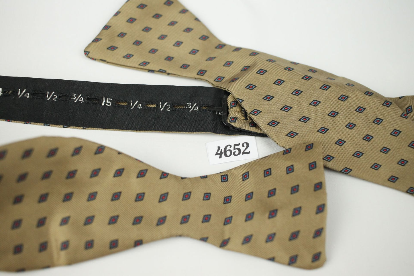 Mink Squares Pattern Self Tie Straight End Thistle Bow Tie