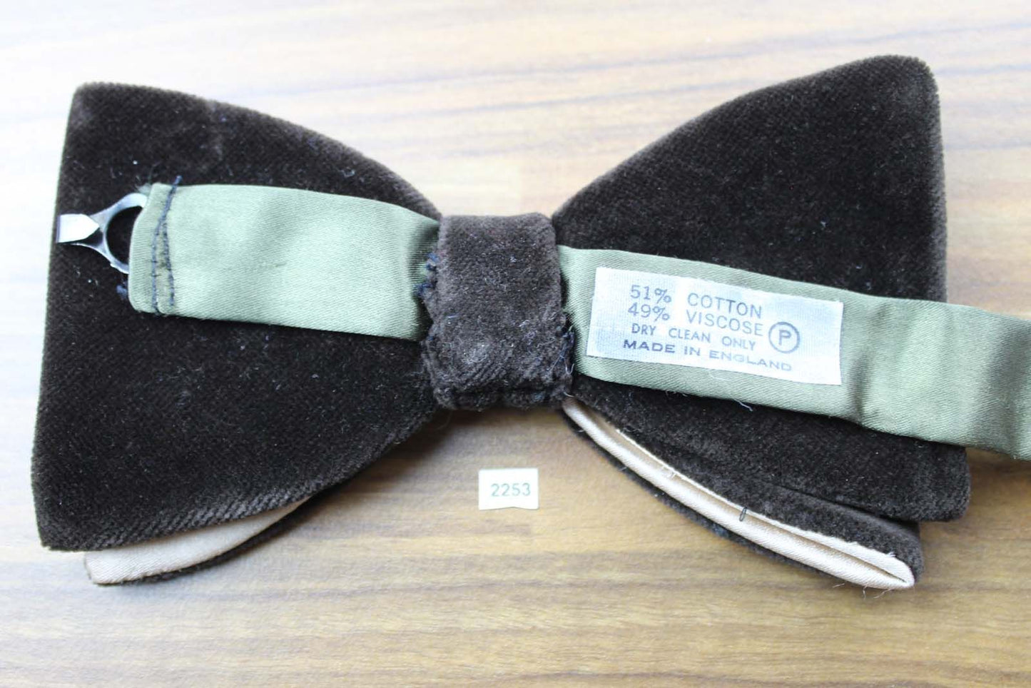 Vintage 1970s Pre Tied Dark Brown Velvet Satin Bow Tie Adjustable