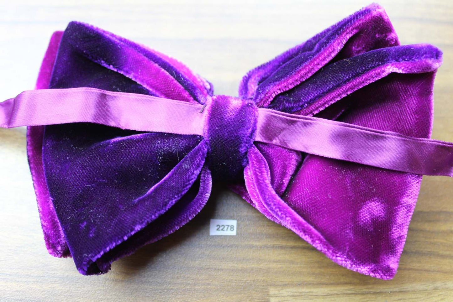 Vintage 1970s Pre Tied Bow Tie Shades Of Purple Velvet Adjustable