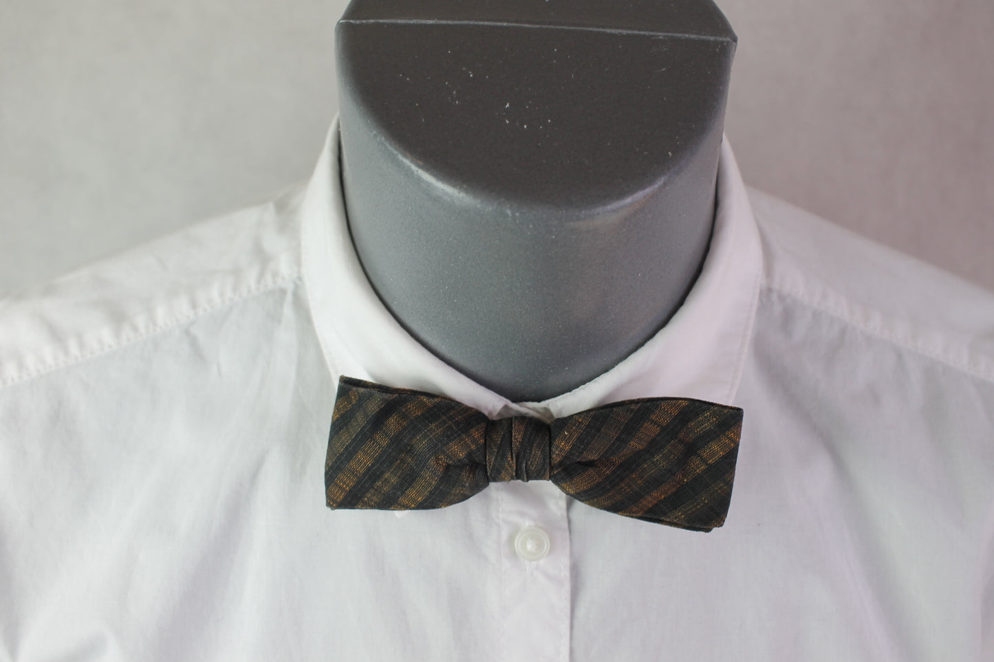 Vintage pre-tied clip on black bronze striped pattern bow tie