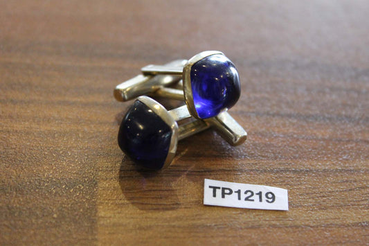 Vintage gold metal blue lucite gems cuff links