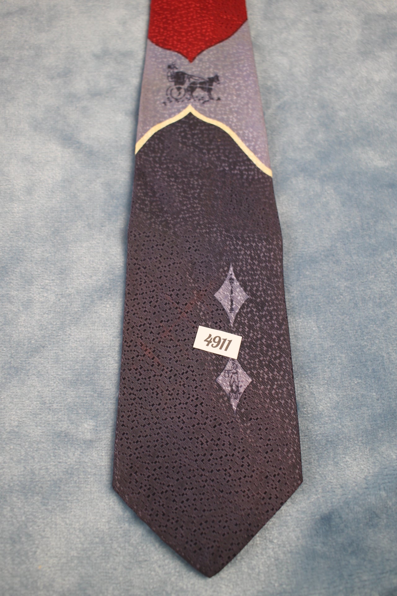 Vintage1940s/50s 2 tone blue horse carriage red pattern tie