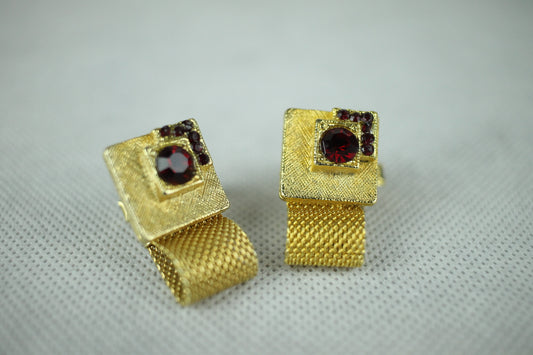 Vintage Gold Metal Ruby Stone Set Wrap Round Cufflinks