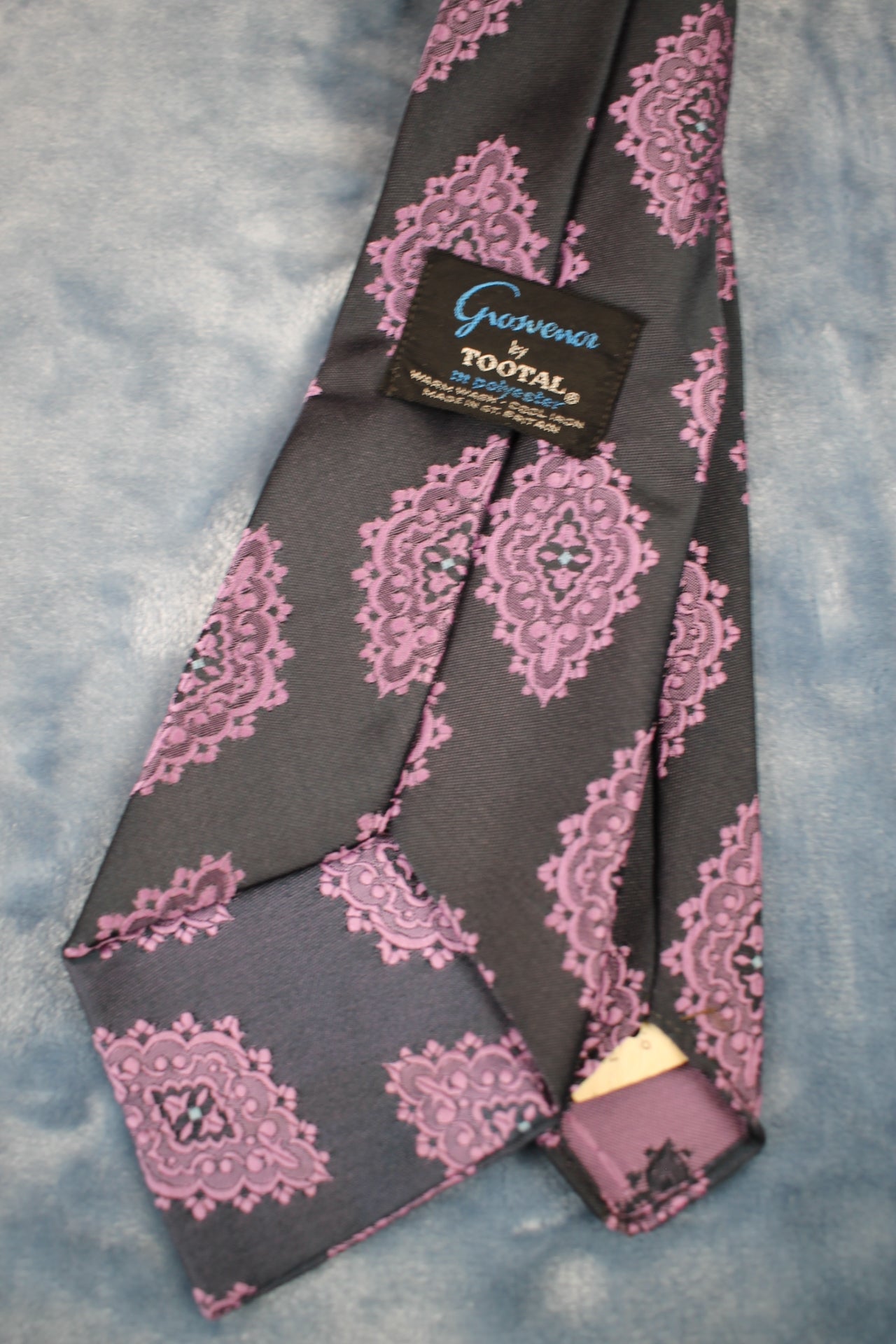 Vintage Tootal 1960s dark blue purple pattern kipper tie